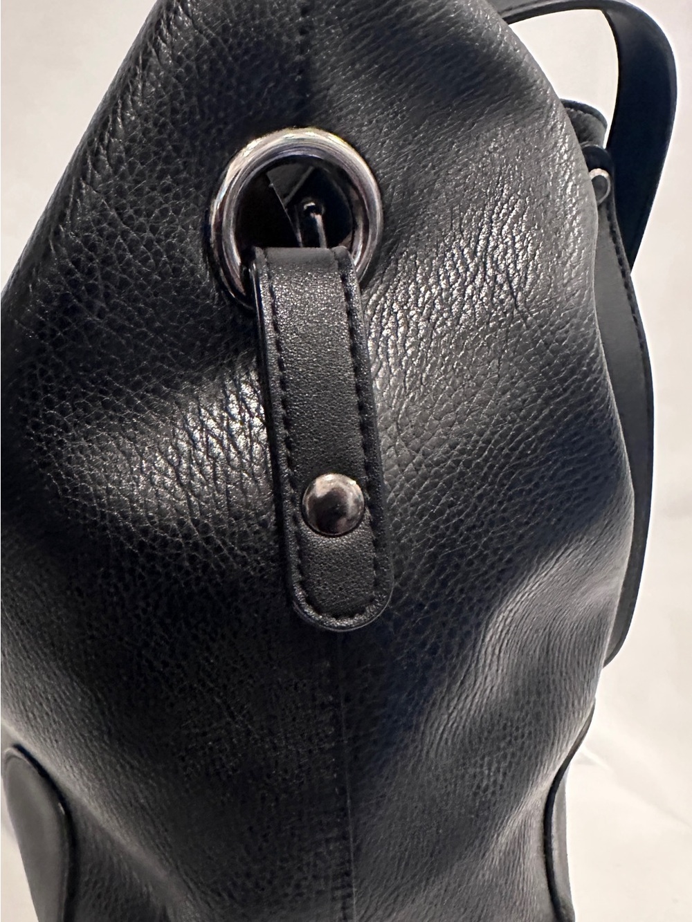 Sondra Roberts Black Tote Shoulder Bag with Removable Interior Pouch - Picture 4 of 11